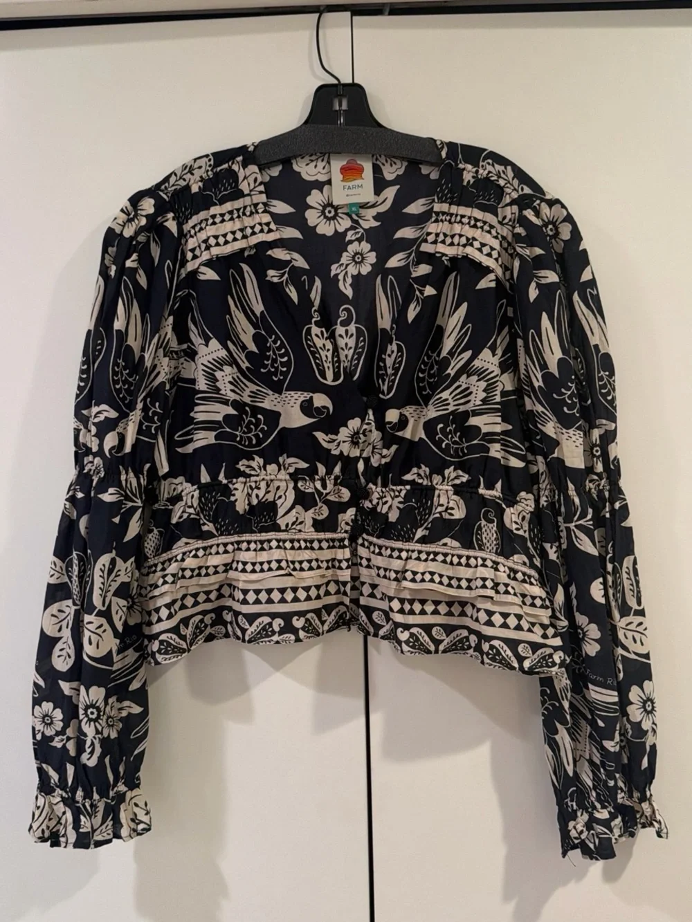 FARM Rio Black and Cream Printed Puff-Sleeve Cropped Blouse